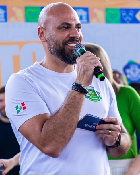 Gerson Pessoa Encerrra Dia de Atendimentos no Bairro Santa Maria