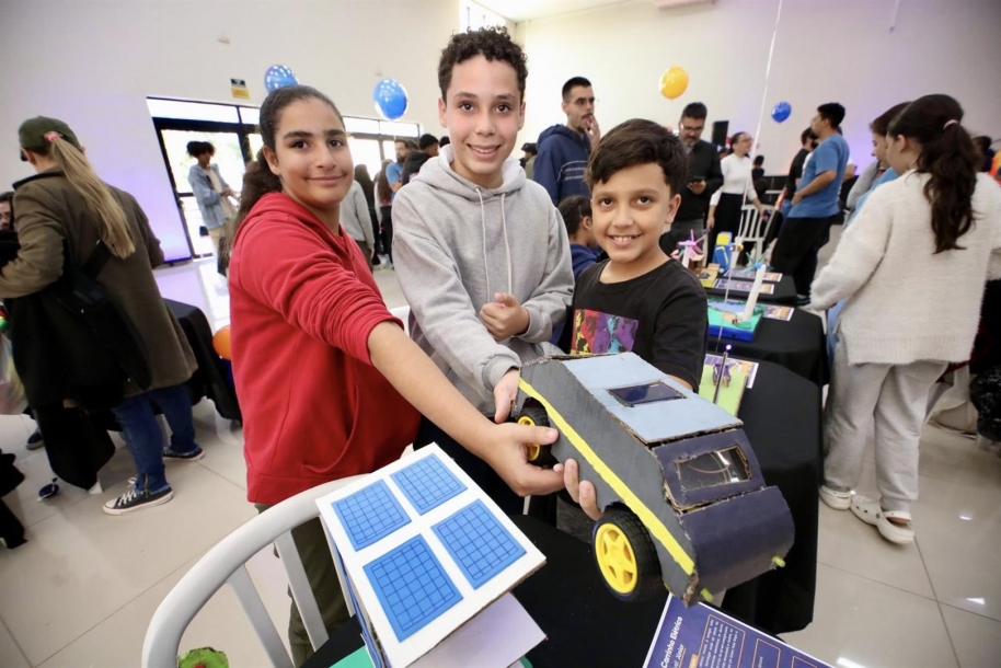 Competição interpolos do Parnaíba Maker Labs revela talentos na robótica 
