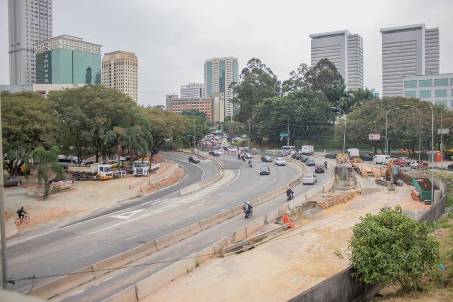 Avanço na duplicação das marginais em Barueri exige alteração no tráfego em Alphaville