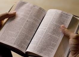 Acima das dificuldades, Ele é Deus!
