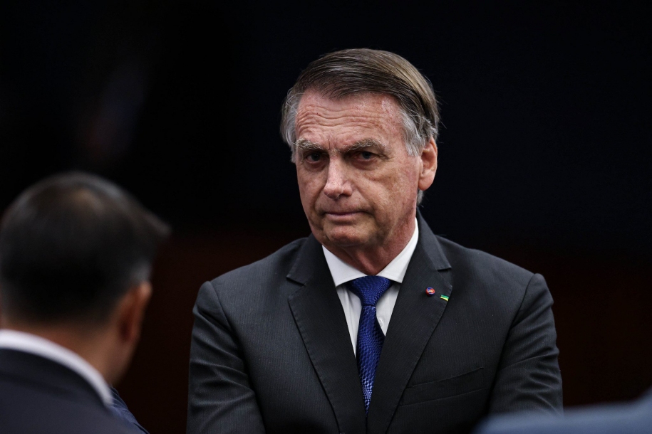 Ministério Público arquiva mais uma denúncia contra Bolsonaro em relação a pandemia da COVID 