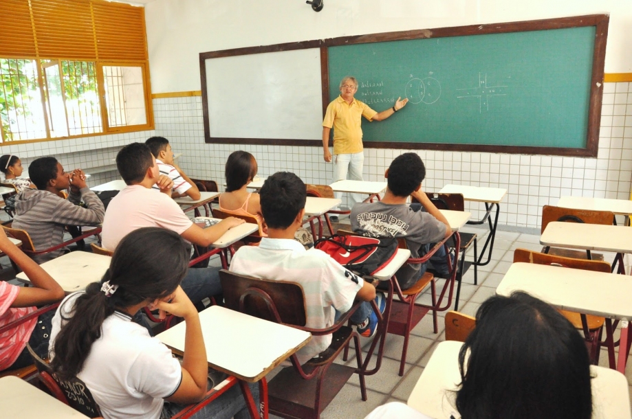 18 mil professores da rede terão reajuste de 10% no salário