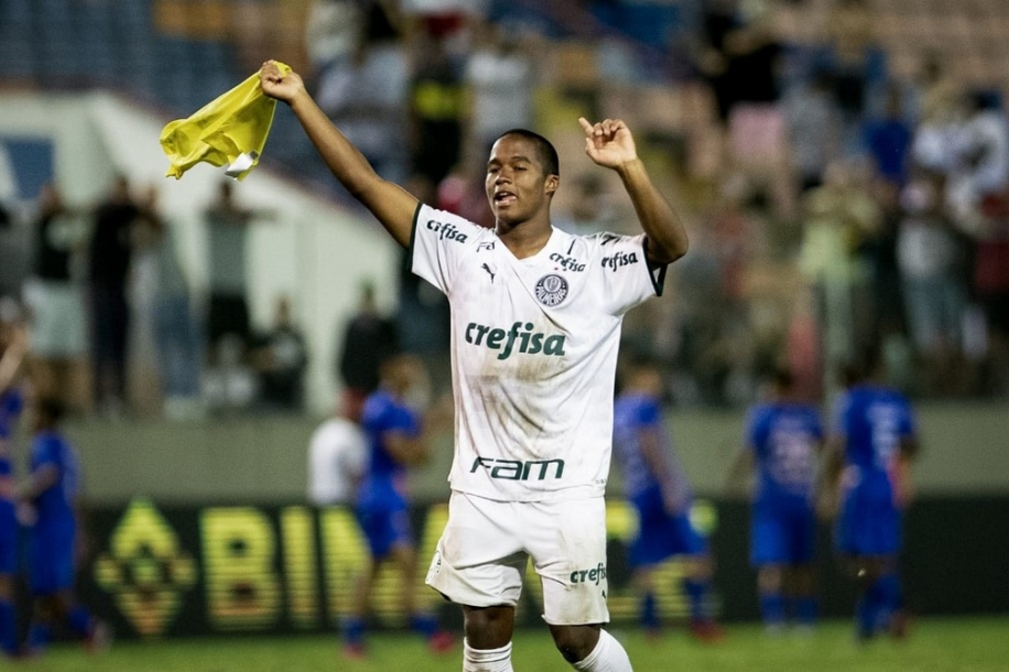 São Paulo e Palmeiras disputam semifinal da copinha em Barueri