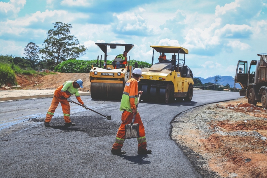 Parnaíba realiza obras de mobilidade urbana em vários bairros