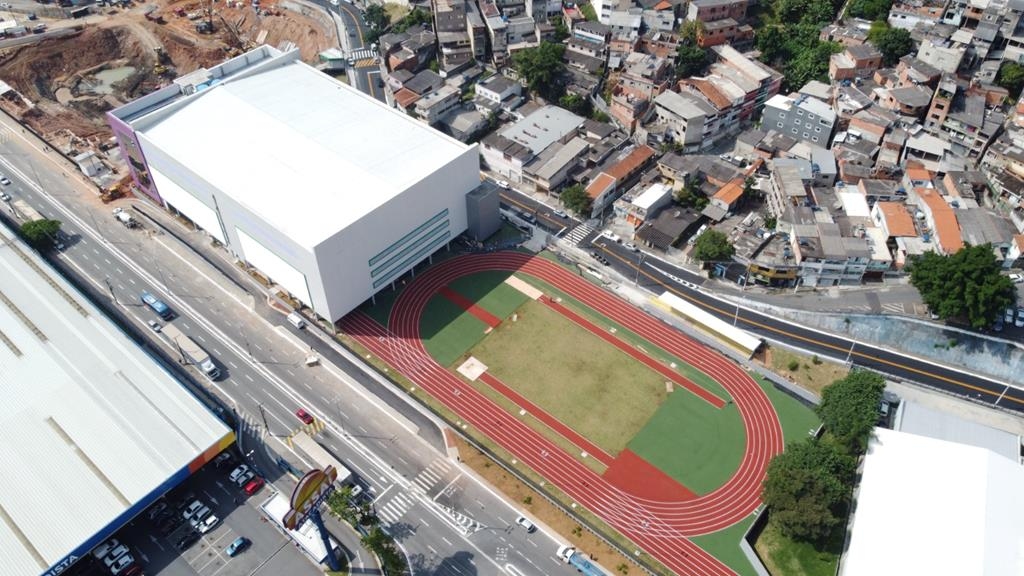 Painel solar trará economia e energia renovável ao Complexo Esportivo do Silveira