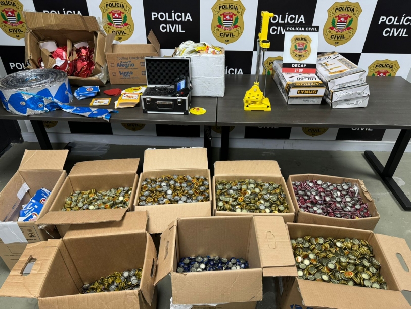 Polícia Civil prende 31 e fecha fábrica de falsificação de cerveja na zona sul de SP