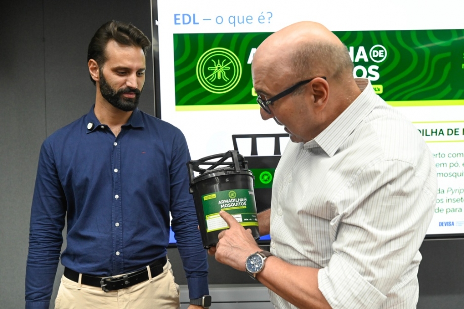 Saúde define plano para usar armadilhas com larvicida para enfrentamento à dengue